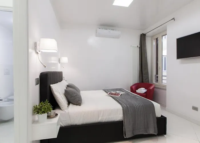 Apartment Piazza Venezia White *