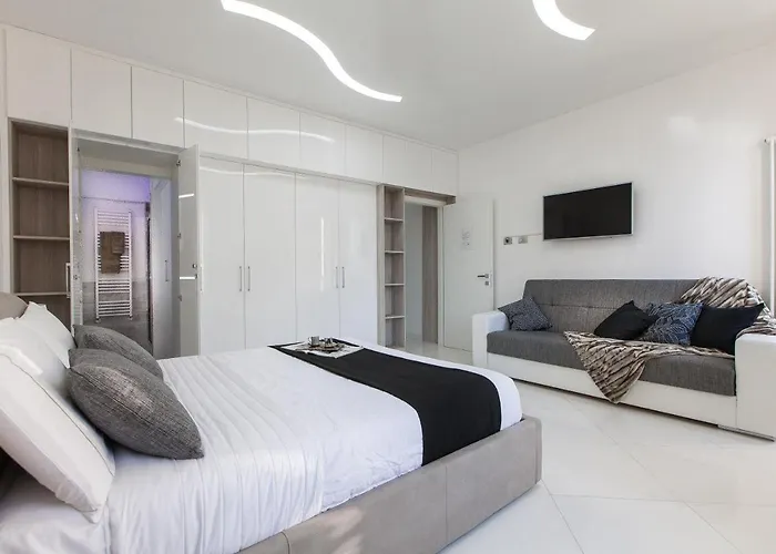 Daire Piazza Venezia White *